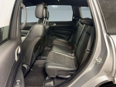 Used 2021 Jeep Grand Cherokee Laredo X image 15