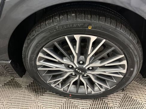 Certified 2023 Kia Forte GT-Line w/ GT-Line Premium Package image 29