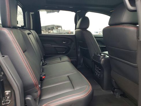 Used 2024 Nissan Titan PRO-4X w/ Pro-4x Convenience Package image 7