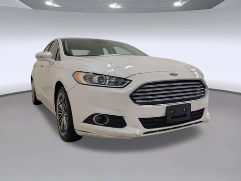 Used 2016 Ford Fusion SE w/ Equipment Group 202A FWD image 5