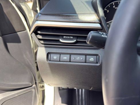 Used 2019 Nissan Altima 2.5 SL FWD image 24