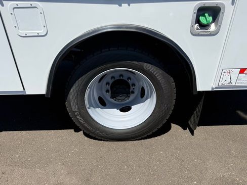 New 2026 Ford F550 4x4 Regular Cab Super Duty image 30