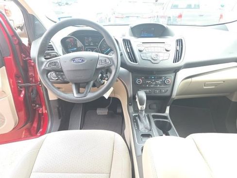 Used 2018 Ford Escape SE FWD image 5