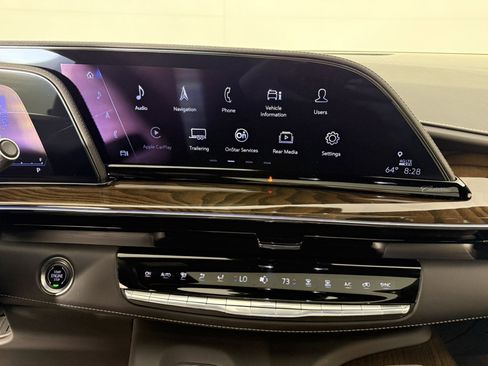 Used 2024 Cadillac Escalade Sport Platinum w/ LPO, ONYX Package AWD/4WD image 21