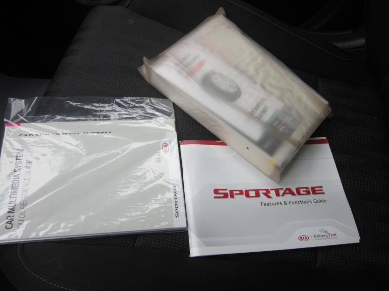 Used 2020 Kia Sportage LX AWD/4WD image 29