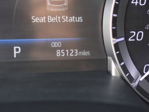 Used 2023 Toyota Highlander XLE FWD image 26
