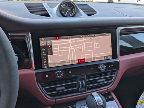 New 2026 Porsche Macan S image 17