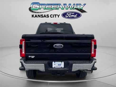 Used 2025 Ford F350 Lariat w/ Chrome Package image 6