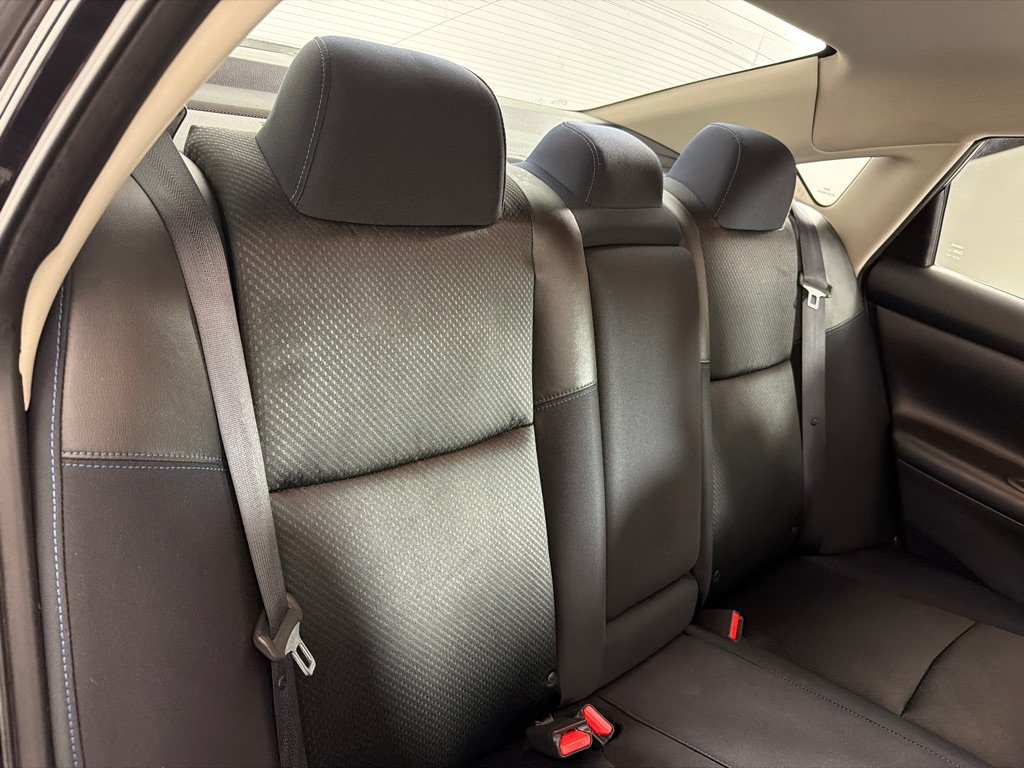 Used 2017 Nissan Altima 2.5 SR w/ Midnight Edition Package FWD image 16
