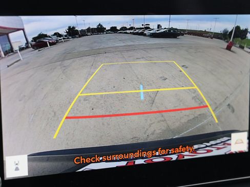 Used 2025 Toyota RAV4 XLE w/ Convenience Package FWD image 4