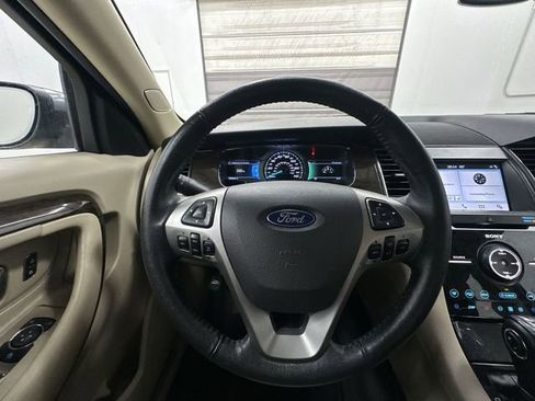 Used 2019 Ford Taurus Limited image 12