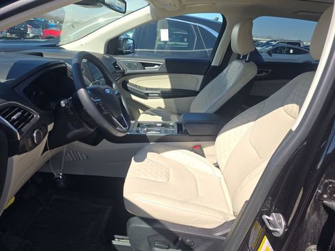 Used 2024 Ford Edge Titanium w/ Equipment Group 301A AWD/4WD image 5