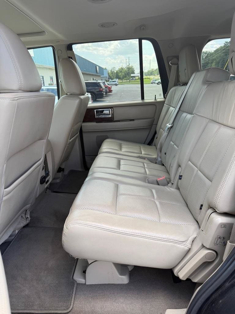 Used 2013 Lincoln Navigator 2WD w/ HD Trailer Tow Pkg image 8