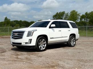 Used 2019 Cadillac Escalade Premium Luxury AWD/4WD video 1