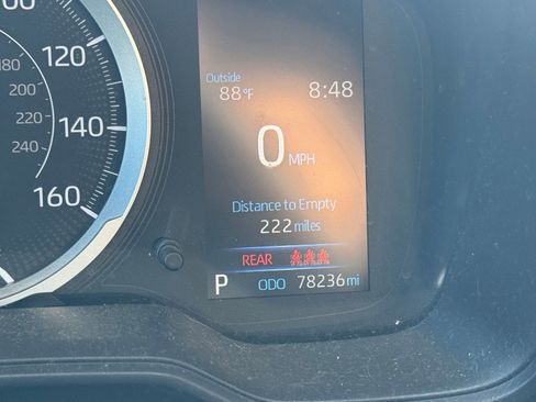 Used 2022 Toyota Corolla LE FWD image 17