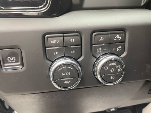 New 2026 GMC Sierra 2500 AT4 AWD/4WD image 17