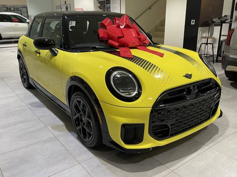 New 2026 MINI Cooper S image 3