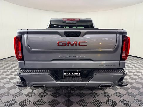 Used 2025 GMC Sierra 1500 Denali AWD/4WD image 9