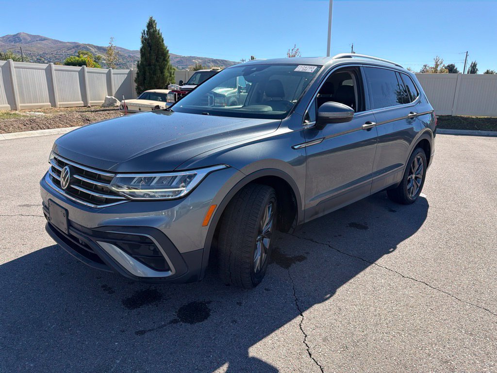 Used 2022 Volkswagen Tiguan SE AWD/4WD image 10