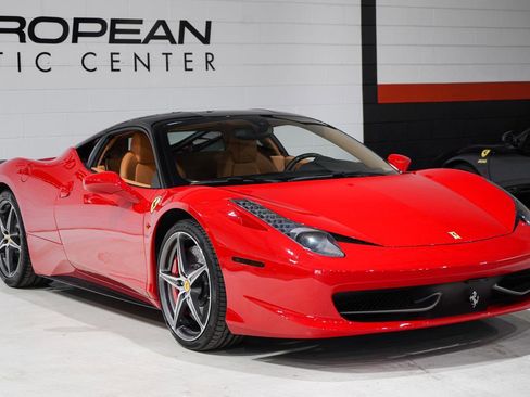 Used 2012 Ferrari 458 Italia image 29