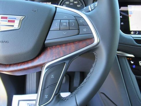 New 2026 Cadillac XT5 Premium Luxury w/ Driver Assist Package image 24