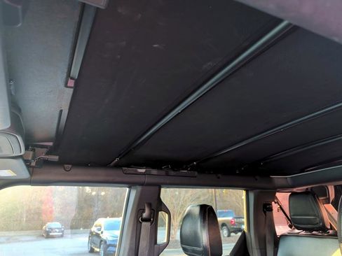 Used 2022 Ford Bronco Badlands image 27