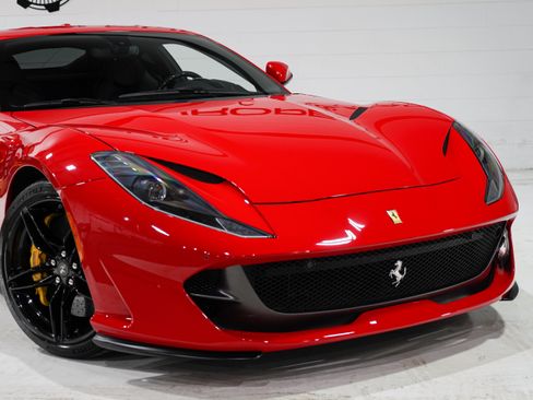 Used 2019 Ferrari 812 Superfast RWD image 29