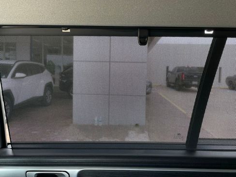 Used 2025 Hyundai Santa Fe Limited FWD image 52