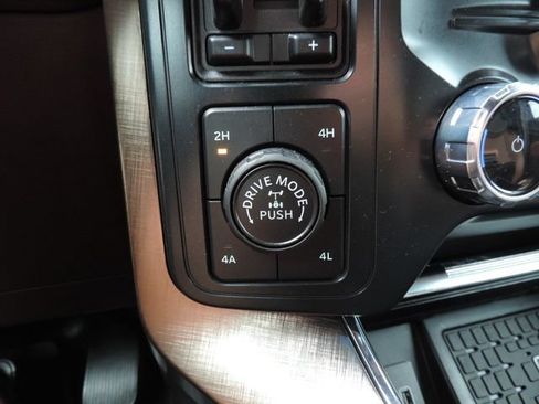 Used 2025 Ford F150 King Ranch w/ FX4 Off-Road Package AWD/4WD image 30