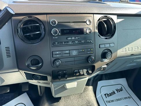 Used 2016 Ford F450 XL w/ Power Equipment Group image 9