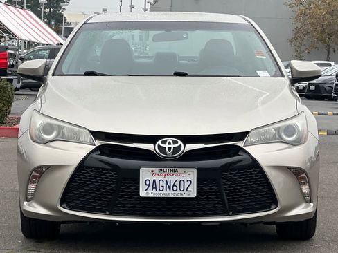 Certified 2016 Toyota Camry SE image 10
