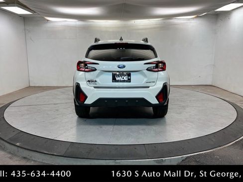 Used 2024 Subaru Crosstrek 2.0i Premium image 4