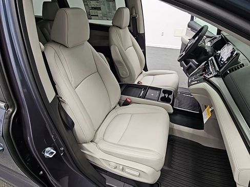 New 2026 Honda Odyssey EX-L image 39