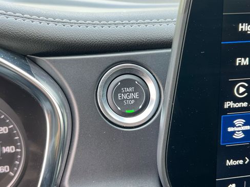 Used 2025 Chevrolet Blazer LT image 20