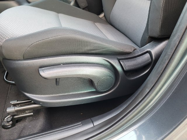 Certified 2025 Kia Soul LX w/ LX Technology Package FWD image 14
