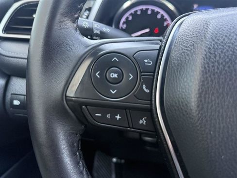Used 2019 Toyota Camry SE FWD image 37