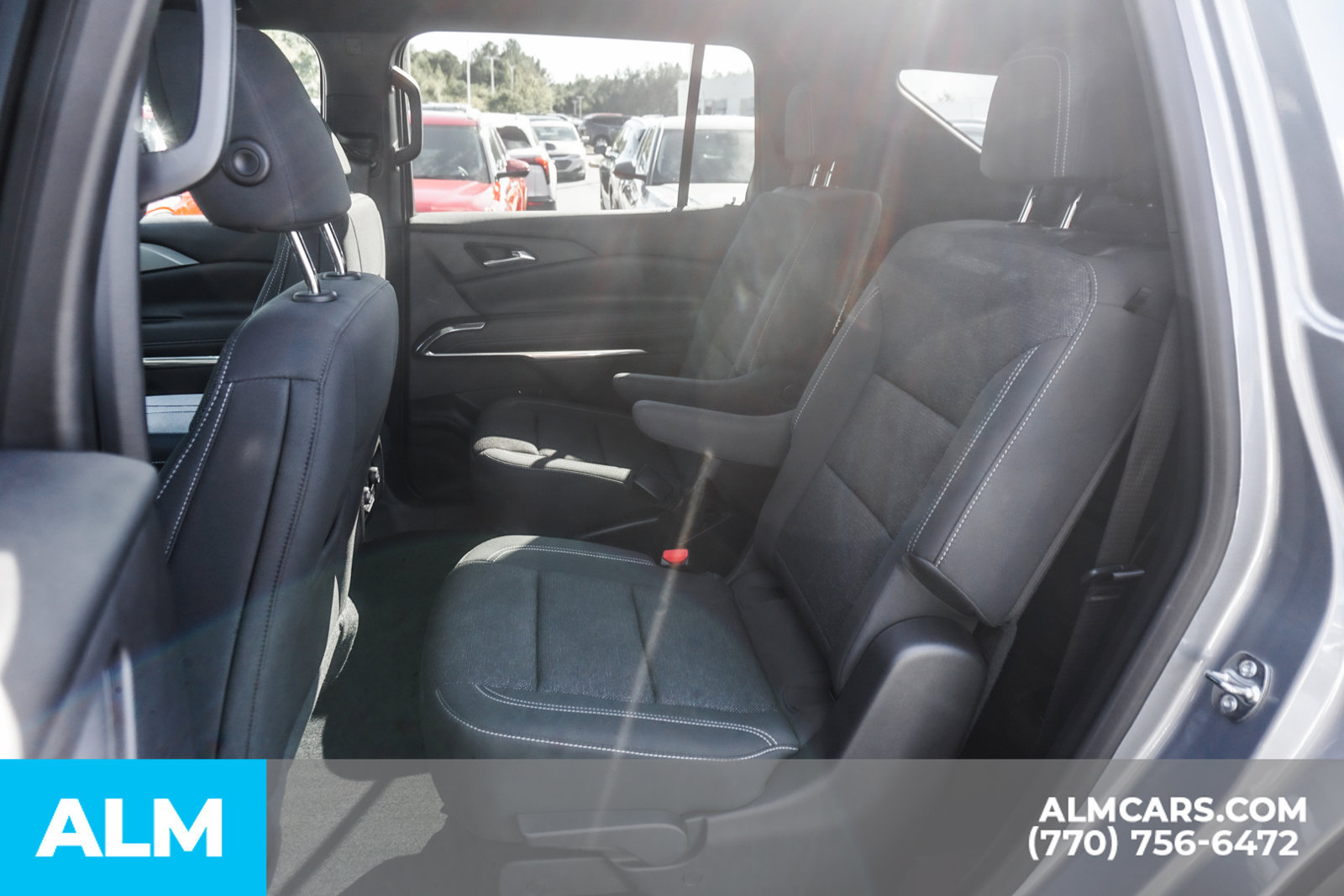 Used 2025 Chevrolet Traverse LT w/ LPO, Floor Liner Package FWD image 21
