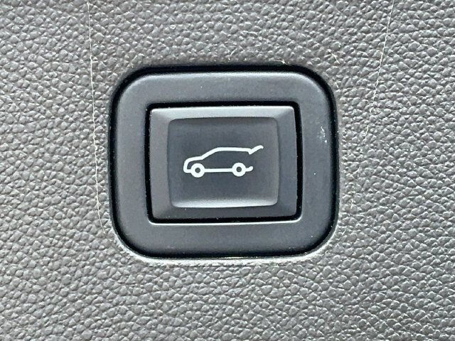 Used 2021 Buick Enclave Essence FWD image 21