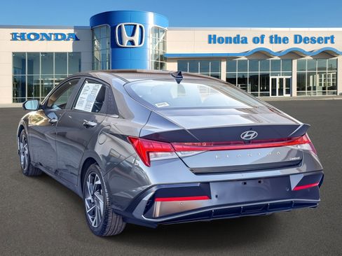Used 2024 Hyundai Elantra Limited FWD image 5