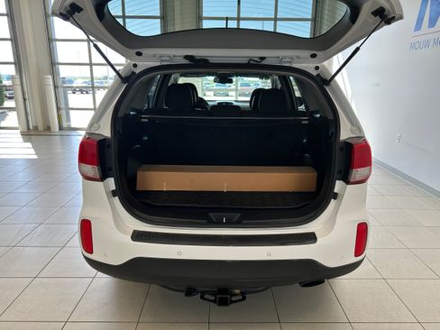Used 2014 Kia Sorento LX AWD/4WD image 7
