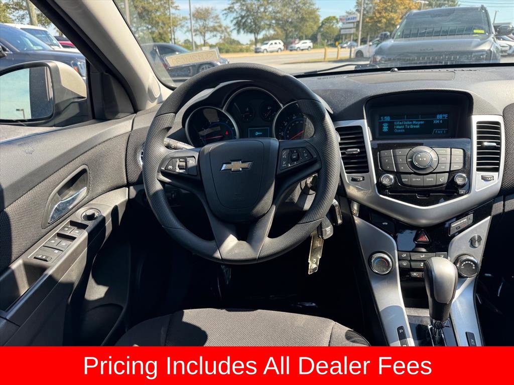 Used 2015 Chevrolet Cruze LT FWD image 12