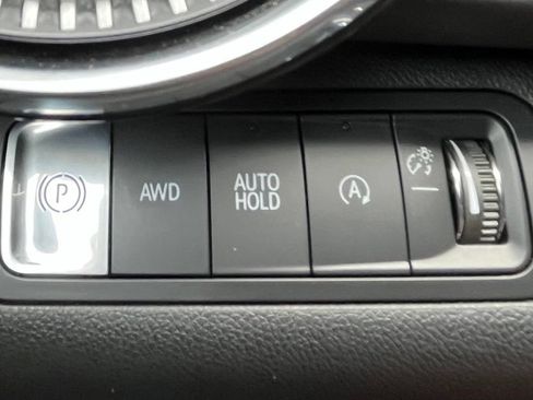Used 2025 Chevrolet Equinox LT w/ Convenience Package II AWD/4WD image 10