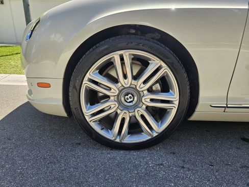 Used 2013 Bentley Continental GT AWD/4WD image 21
