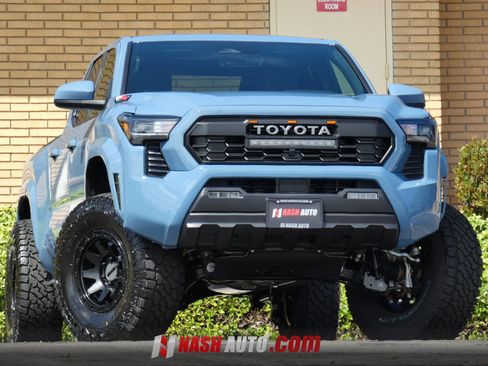 Used 2026 Toyota Tacoma SR5 AWD/4WD image 1