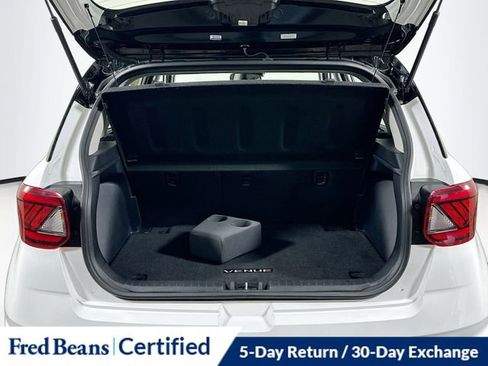Certified 2024 Hyundai Venue Limited FWD image 27