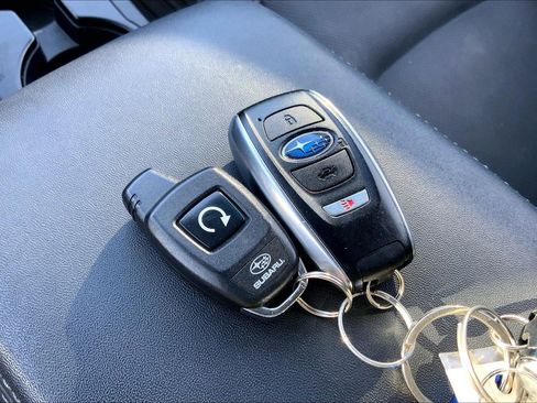 Used 2017 Subaru Outback 3.6R Limited image 13