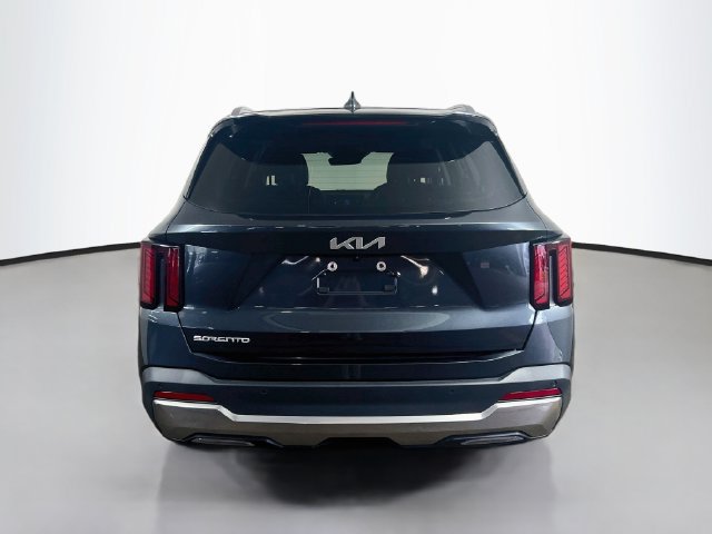 Used 2025 Kia Sorento EX FWD image 16