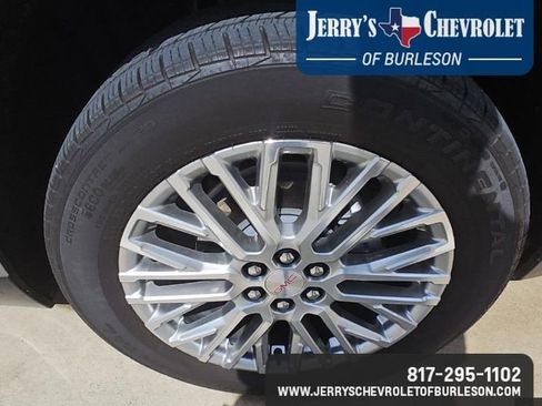 Used 2025 GMC Acadia Denali w/ LPO, Floor Liner Package image 14