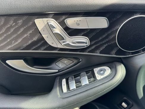 Used 2017 Mercedes-Benz GLC 300 4MATIC image 13