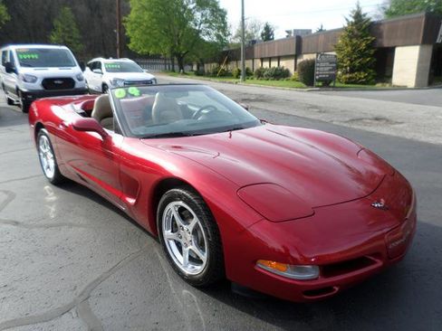 Used 2004 Chevrolet Corvette Convertible w/ Preferred Equipment Group image 13
